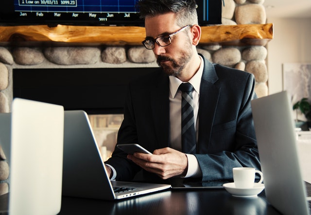 Licenciatura en trabajo social en línea: la carrera que te permite ayudar a la sociedad